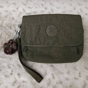 Kipling wristlet